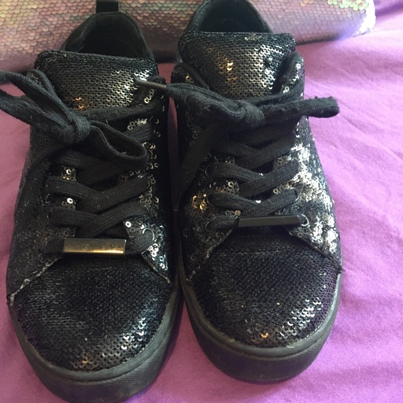 Women’s black sparkle glitter sneakers. Size 7.5 - Picture 4 of 7